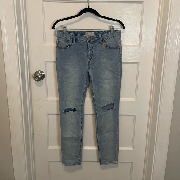 WE THE FREE High Rise Busted Knee Skinny Jean - Picture 2 of 5